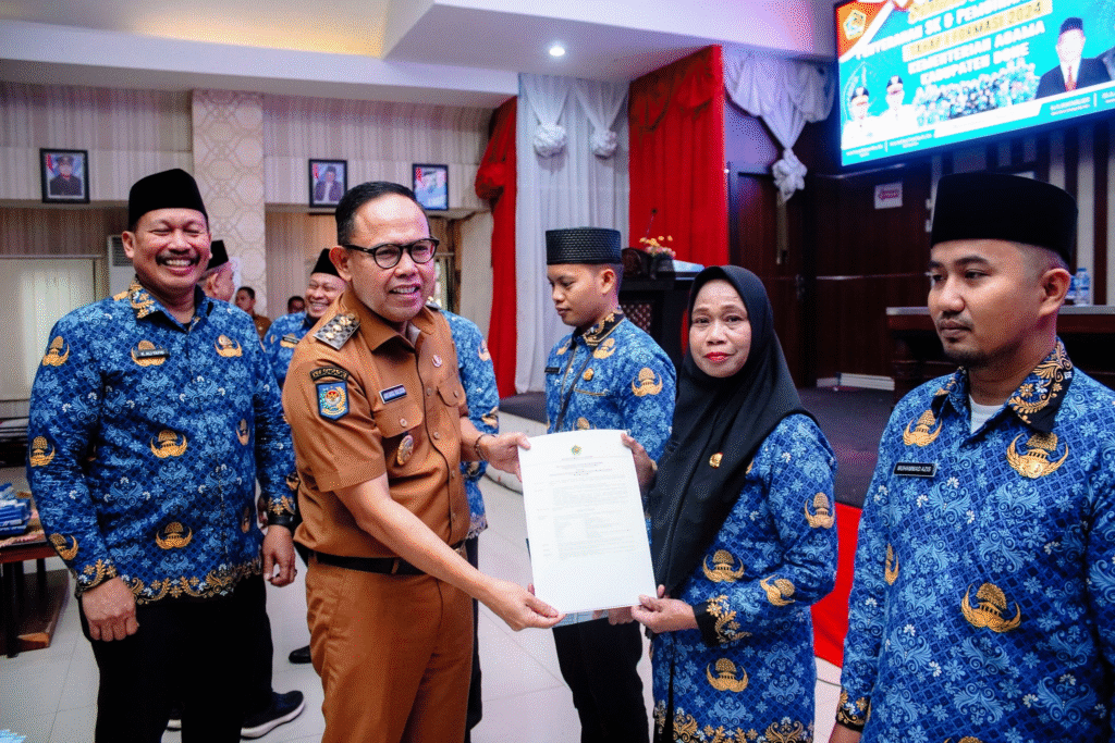 Penyerahan SK 380 ASN